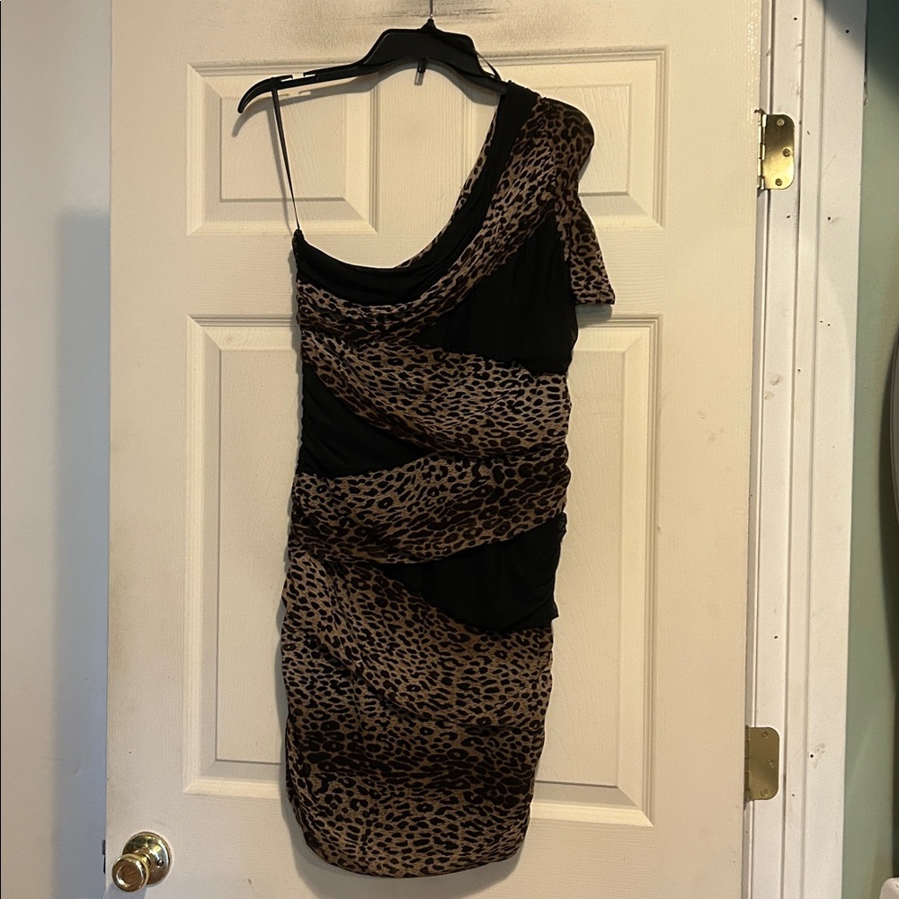2B Bebe One Shoulder Dress Size Large Black Animal Print